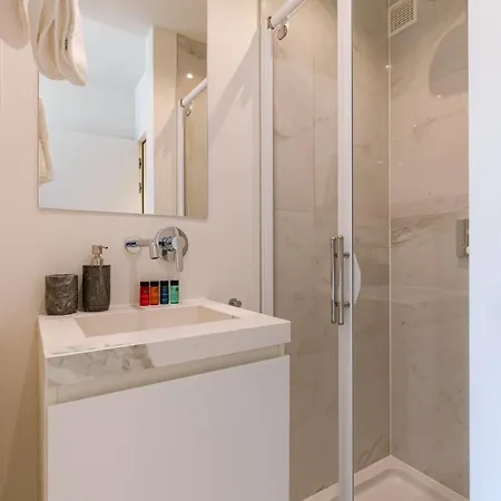 Διαμέρισμα Stunning Fully Renovated Apartment In The Center Of Knokke With Parking *